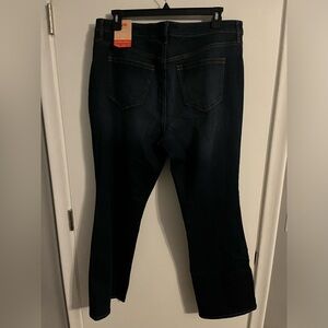 Women’s jeans size 20